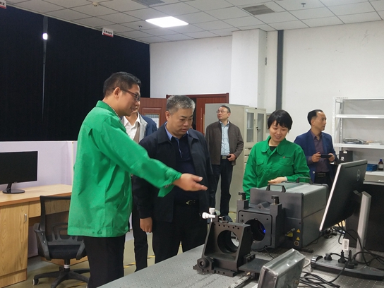 江西省质监局副局长张正新一行莅临凤凰调研