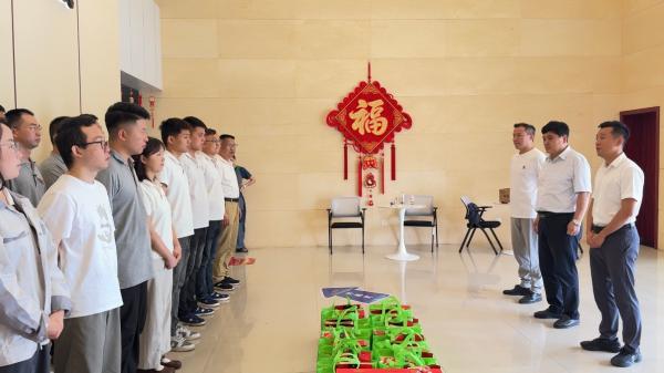 1.慰问(1).jpg 1.慰问(1).jpg